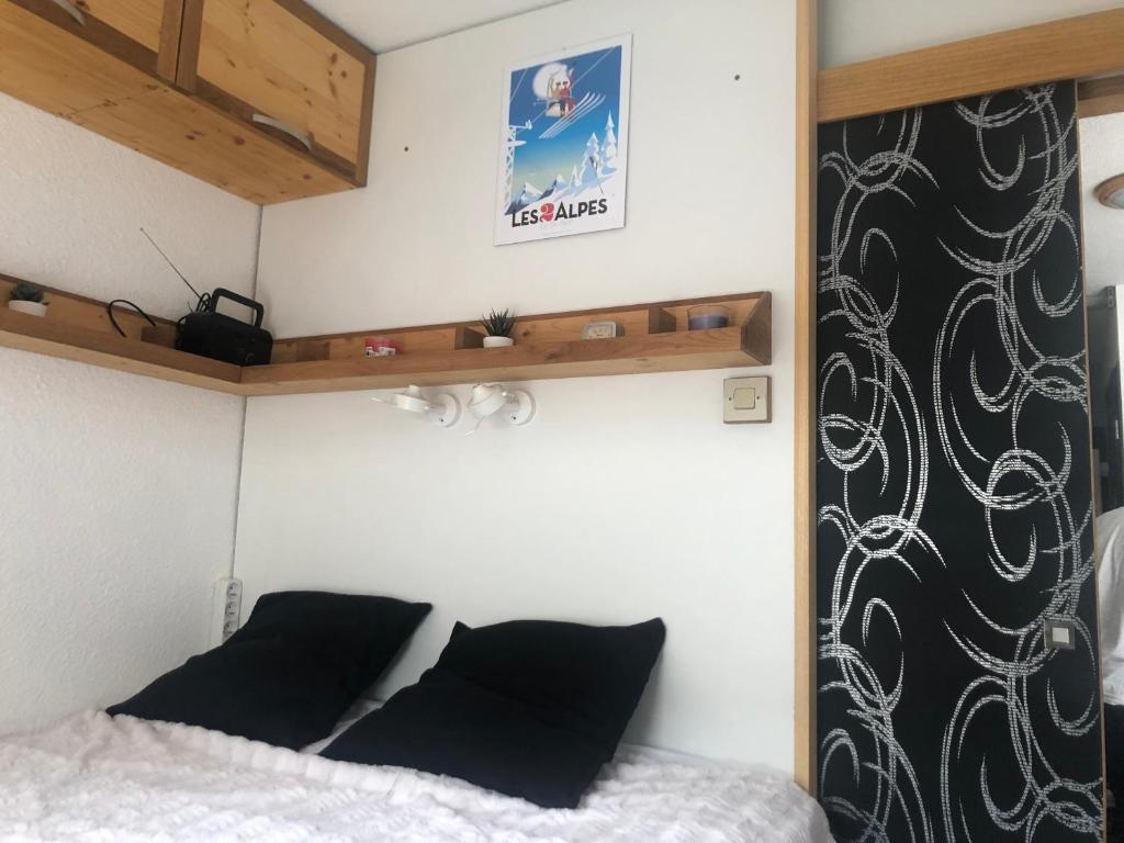 Petit appartement Labellise Les 2 Alpes residence Arc en Ciel telesiege Petite Aiguille appartement pied des pistes 19