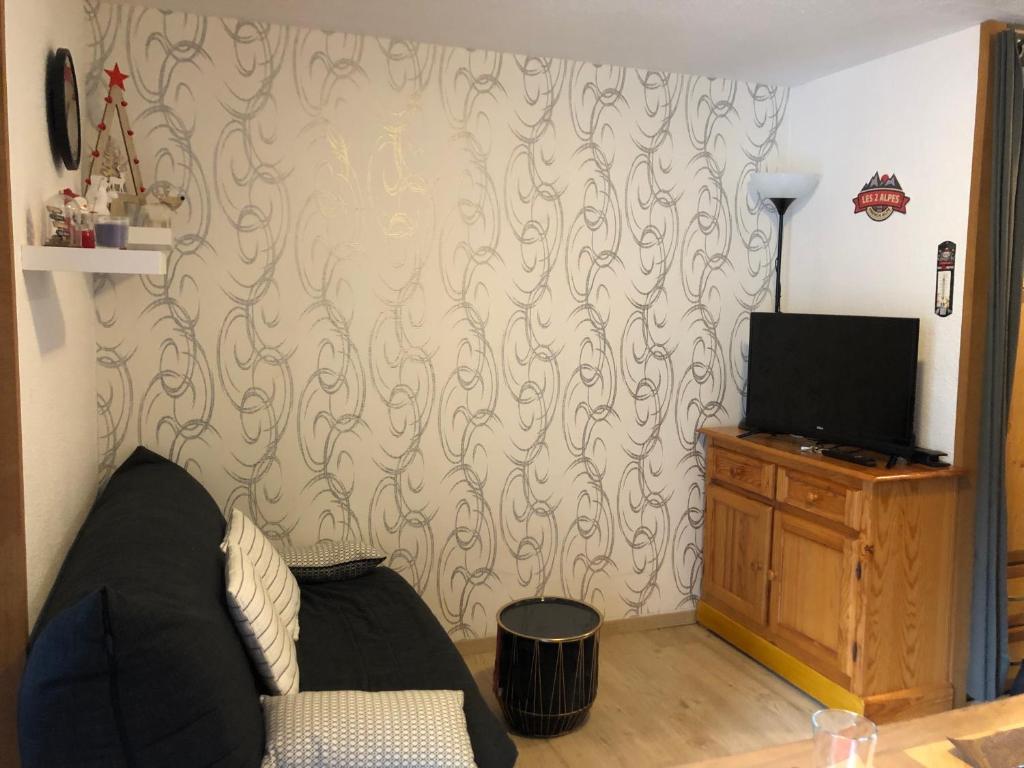 Petit appartement Labellise Les 2 Alpes residence Arc en Ciel telesiege Petite Aiguille appartement pied des pistes 4