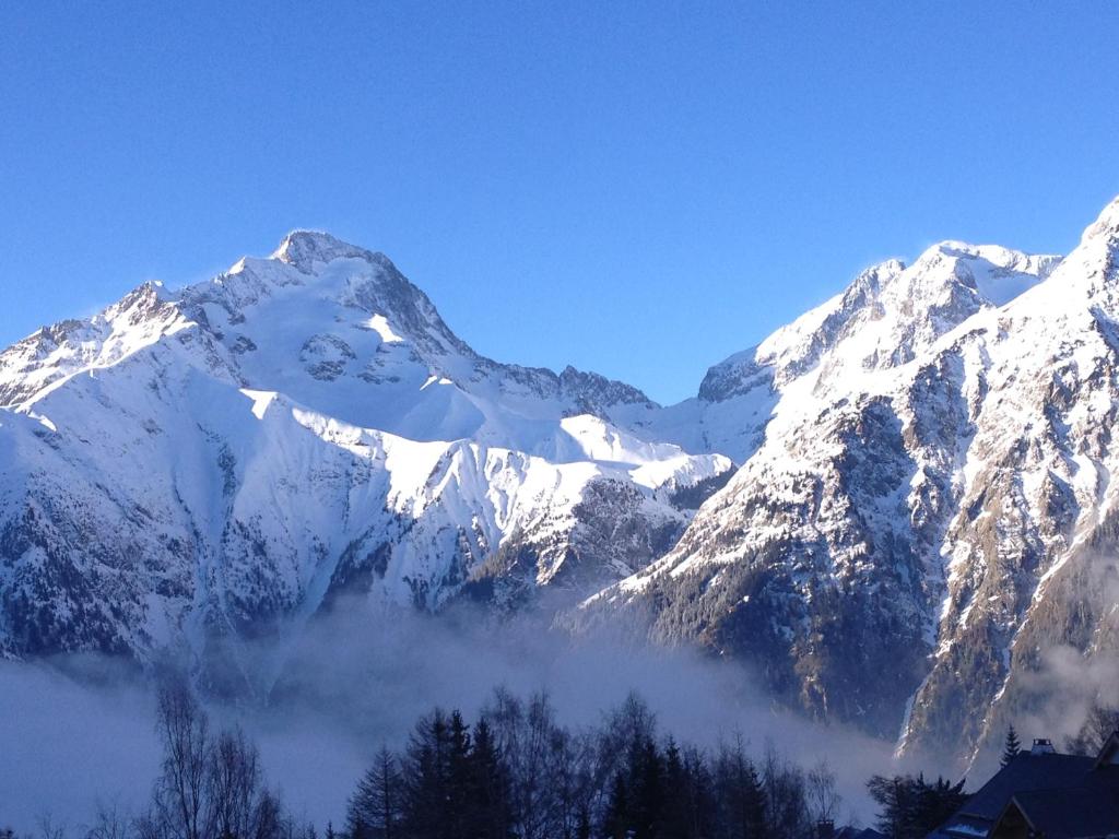 Pied de Piste a 20 M du telesiege Le Diable Menage Inclus Possible de louer 2 Apparts Vue Panoramique appartement pied des pistes 14