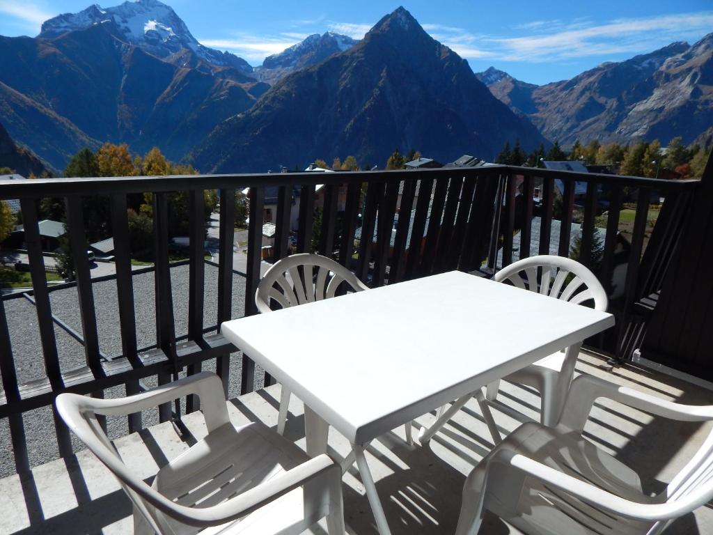 Pied de Piste a 20 M du telesiege Le Diable Menage Inclus Possible de louer 2 Apparts Vue Panoramique appartement pied des pistes 16