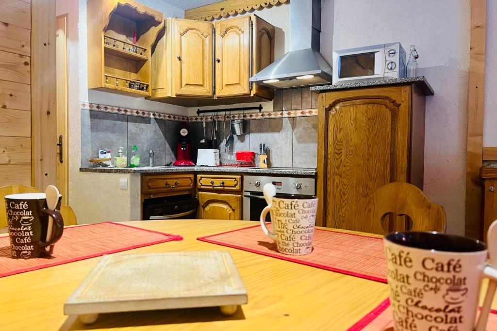 Pleasant cocoon at the foot of the slopes appartement pied des pistes 8