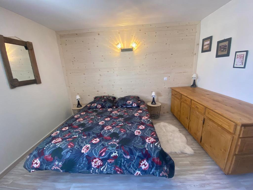 Praloup 1600 t3 sur piste 4p appartement pied des pistes 1