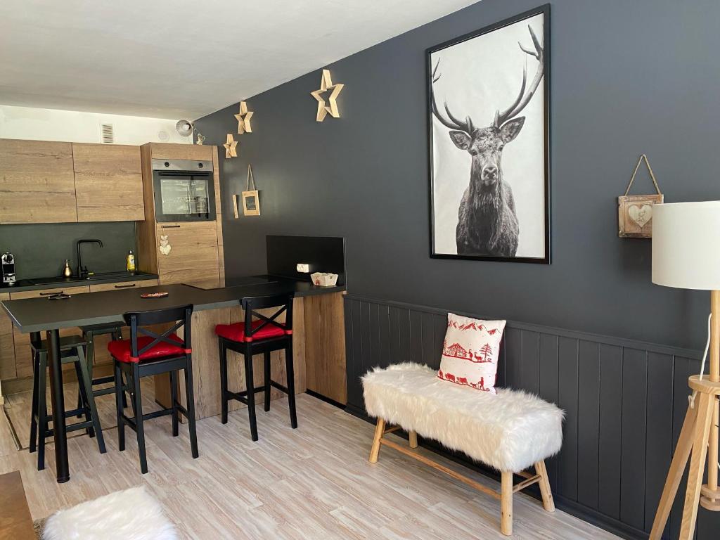 Praloup 1600 t3 sur piste 4p appartement pied des pistes 3