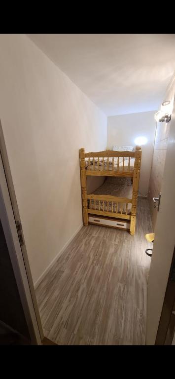 Praloup 1600 t3 sur piste 4p appartement pied des pistes 6