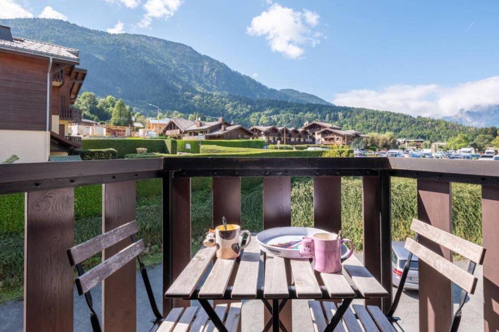 Prarion Modern apartment Next to Ski lift By Cozee Rentals appartement pied des pistes 5