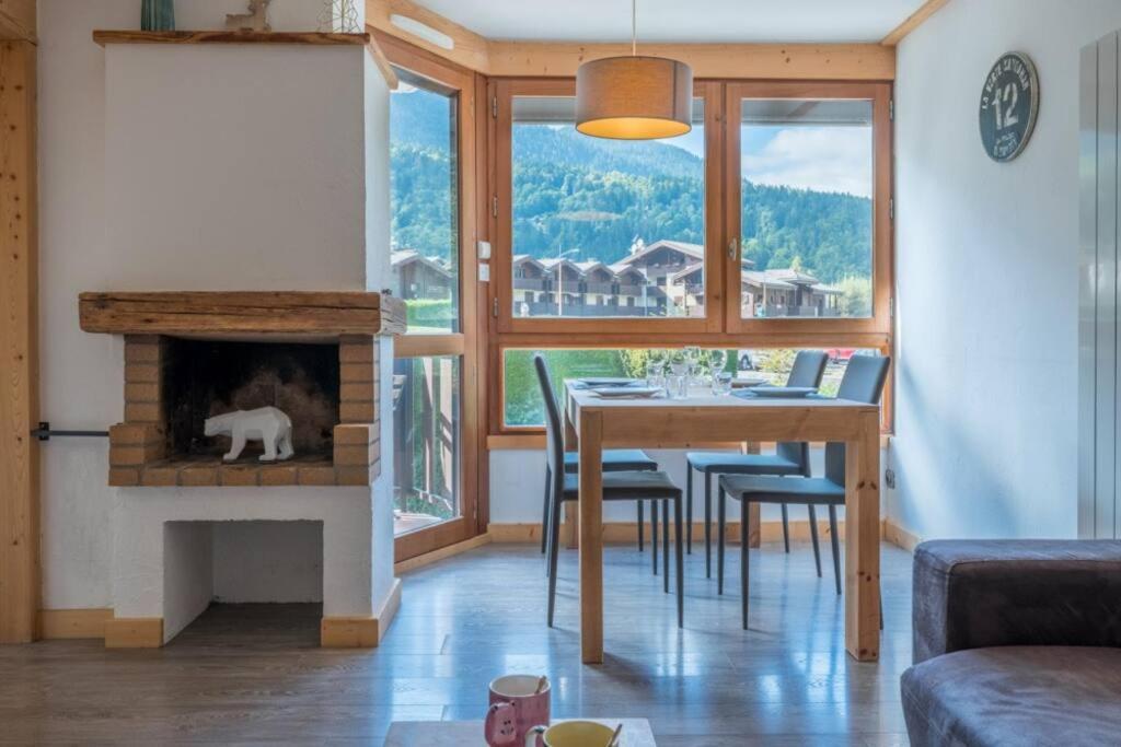 Prarion Modern apartment Next to Ski lift By Cozee Rentals appartement pied des pistes