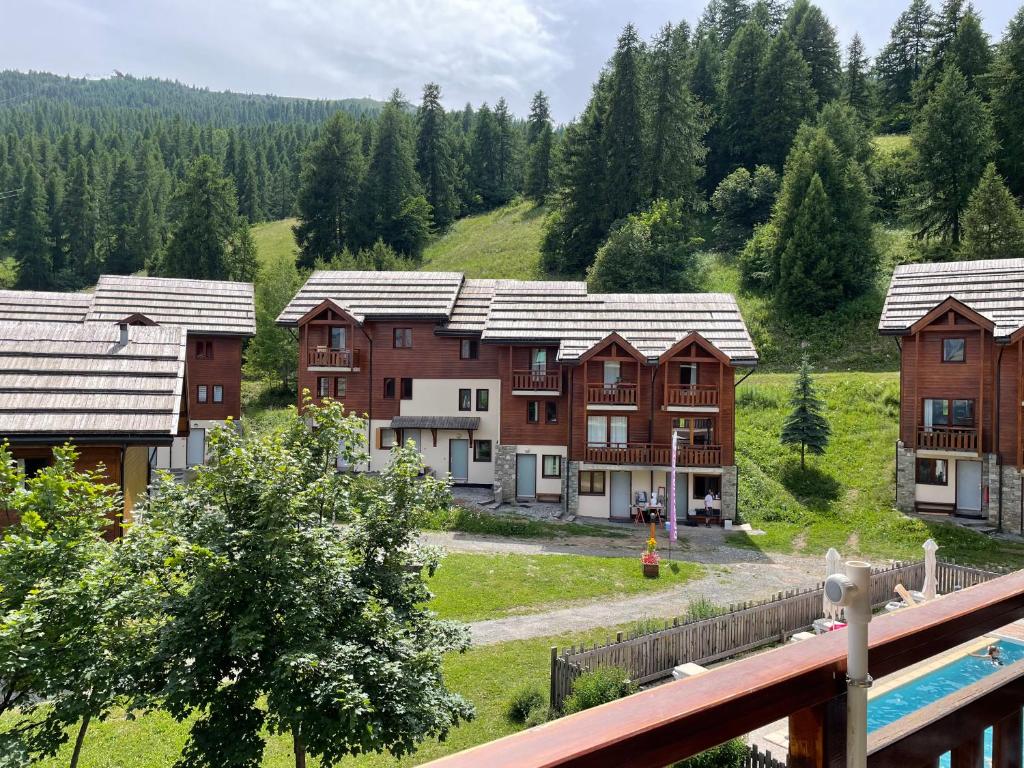 Puy St Vincent 1800 au pied des pistes appartement pied des pistes 16