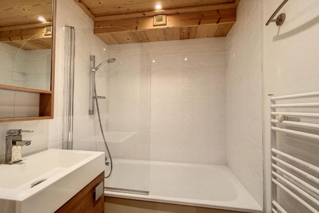 Rare pearl with incredible views appartement pied des pistes 9
