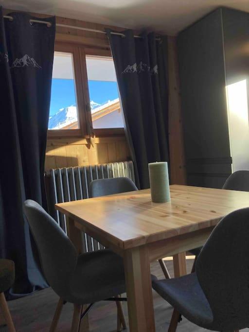 Renovated flat facing Mont Blanc appartement pied des pistes 17