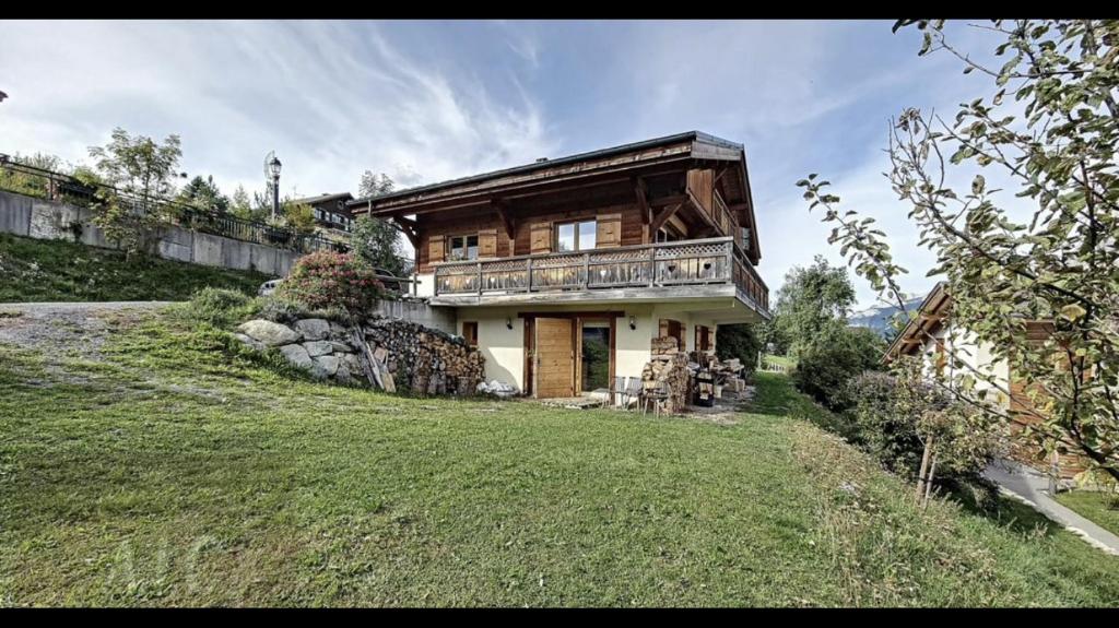 Renovated flat facing Mont Blanc appartement pied des pistes 5