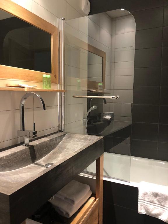 Residence Carlina by Les Etincelles hotel pied des pistes 12