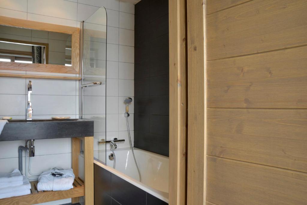 Residence Carlina by Les Etincelles hotel pied des pistes 13