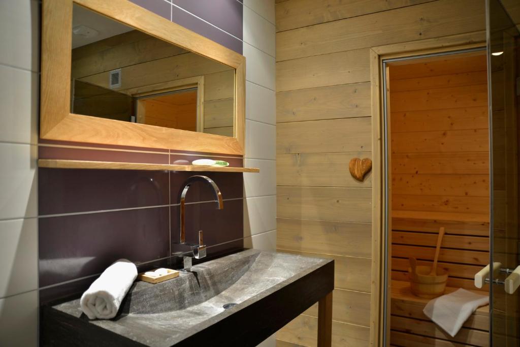 Residence Carlina by Les Etincelles hotel pied des pistes 8
