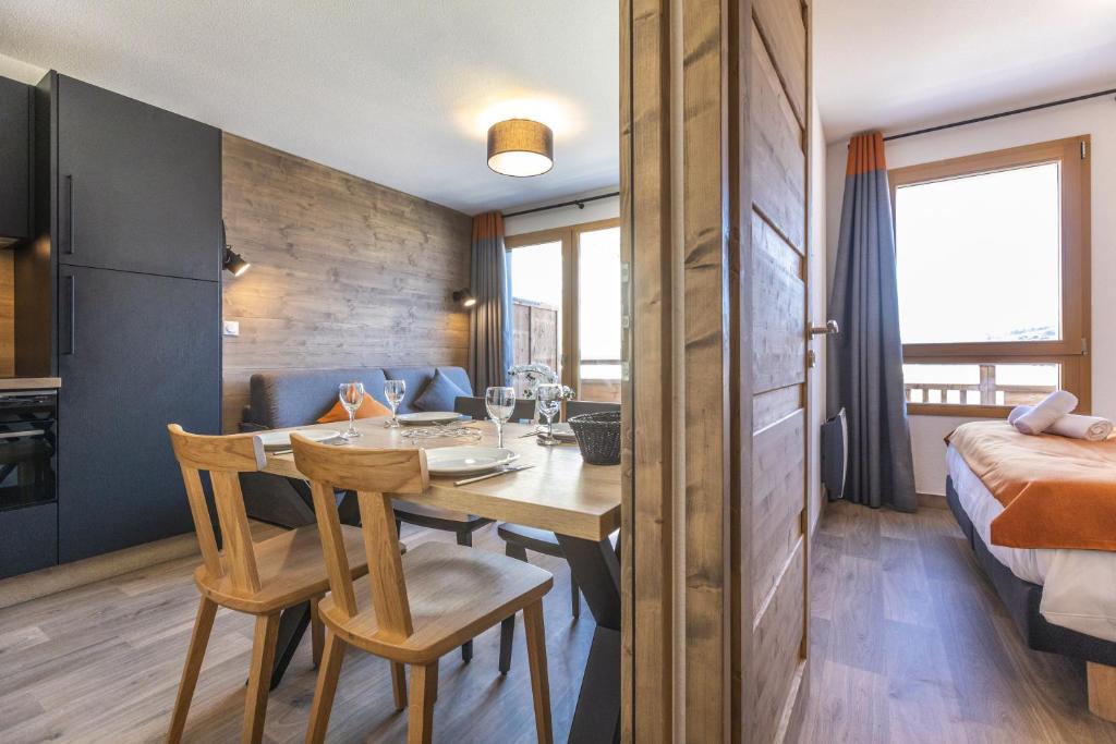 Residence Club MMV Les Clarines hotel pied des pistes 13