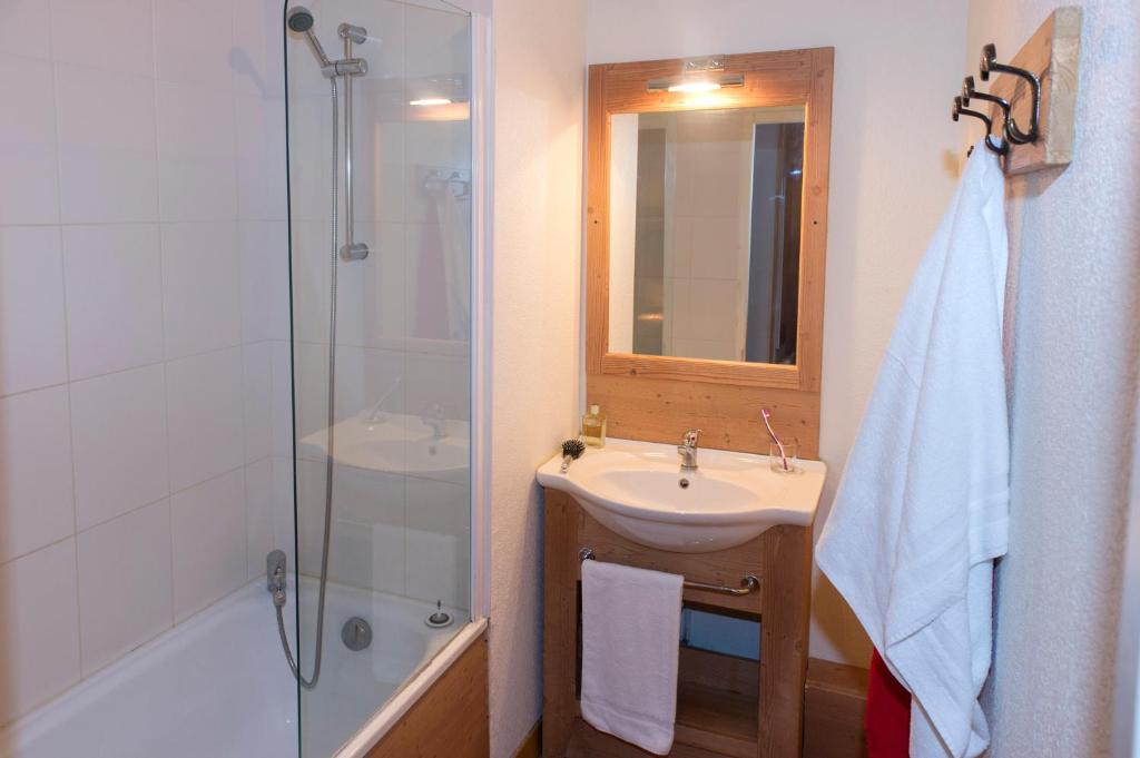Residence Goelia Le Balcon des Neiges hotel pied des pistes 13