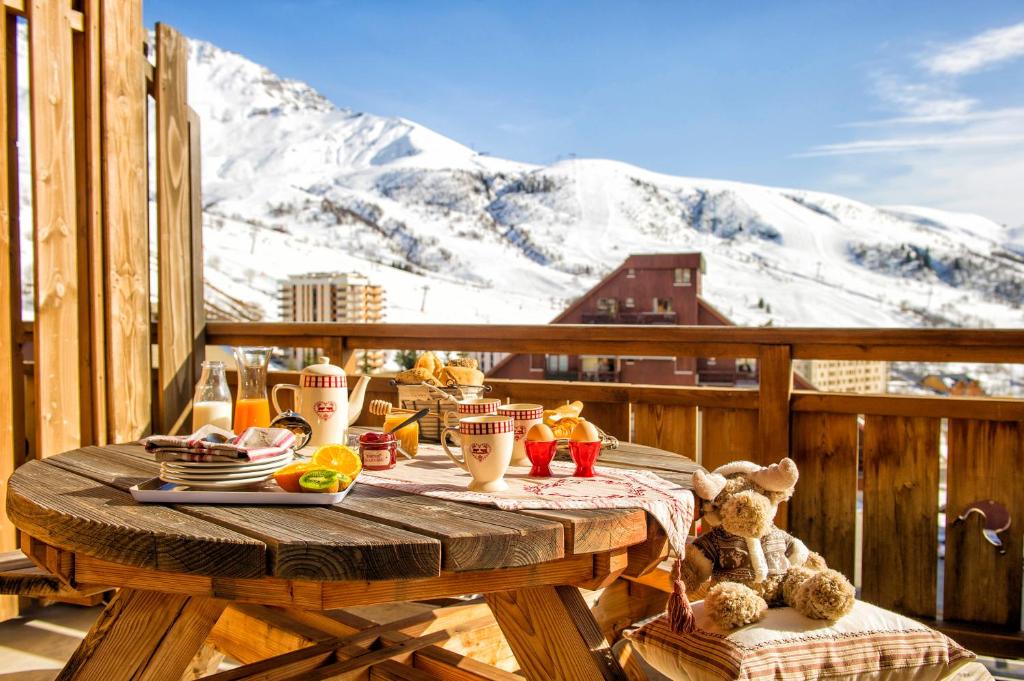 Residence Goelia Les 4 Vallees hotel pied des pistes 8