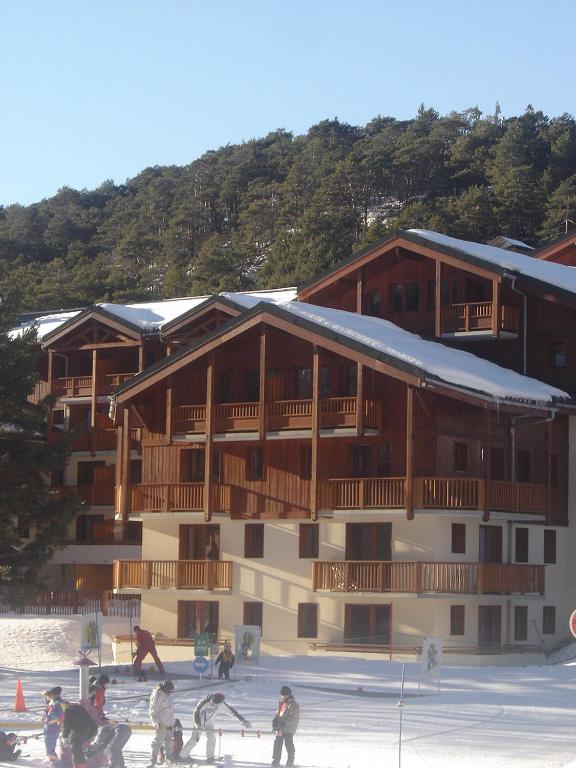 Residence Goelia Les Balcons dAnais hotel pied des pistes 13