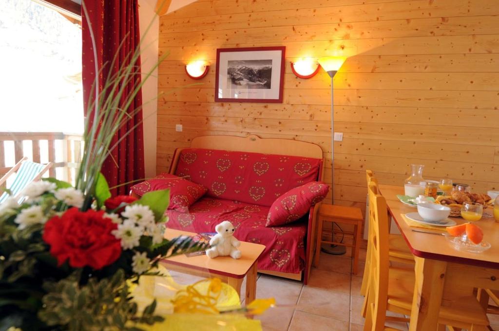 Residence Goelia Les Flocons dArgent hotel pied des pistes 10