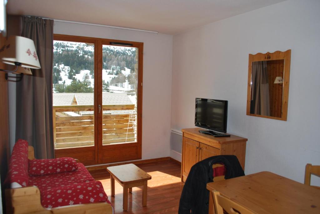 Residence Le Hameau du Puy by Actisource hotel pied des pistes 15