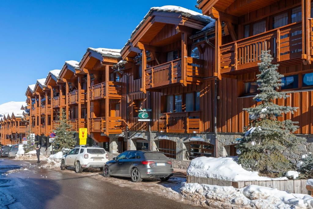 Residence Les Chalets du Forum Courchevel 1850 gite pied des pistes