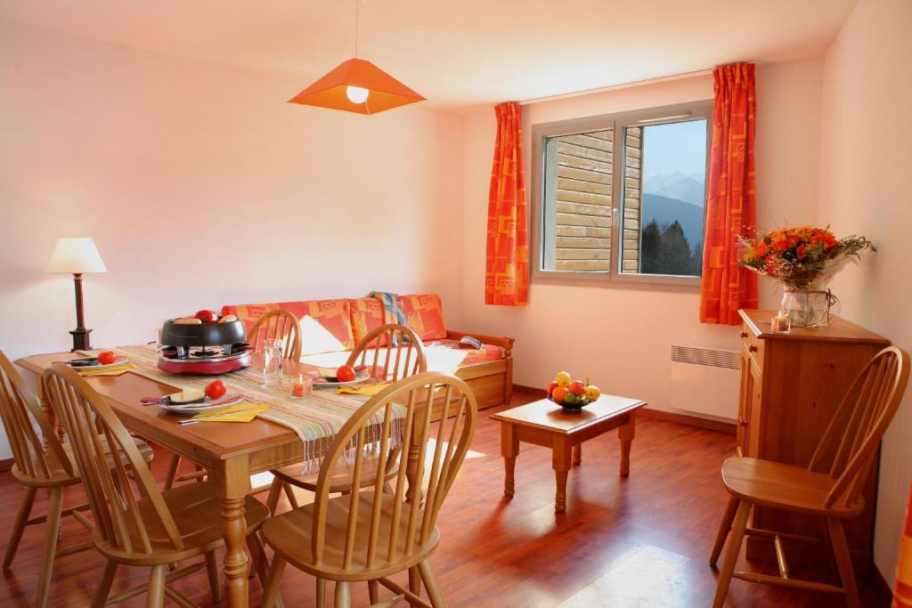 Residence Nemea Les Balcons dAx hotel pied des pistes 12
