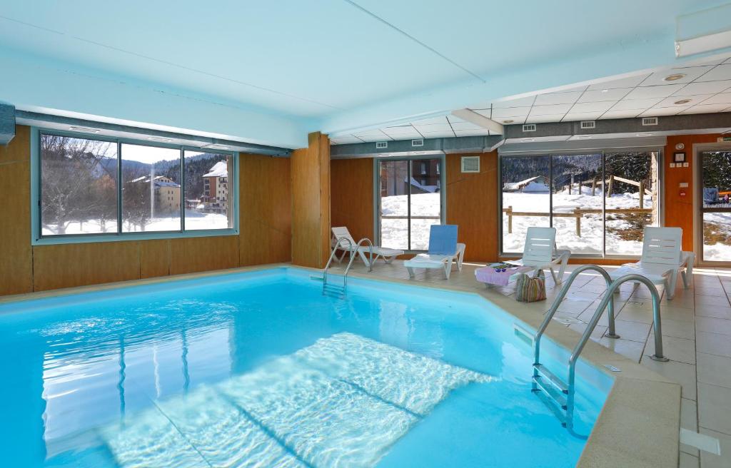 Residence Nemea Les Balcons dAx hotel pied des pistes 3