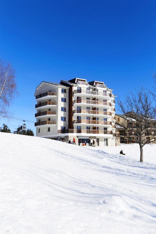 Residence Nemea Les Balcons dAx hotel pied des pistes 6