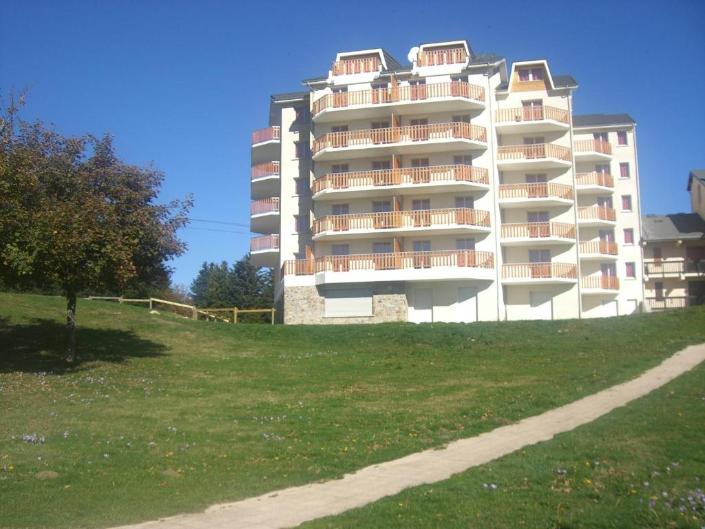 Residence Nemea Les Balcons dAx hotel pied des pistes 8