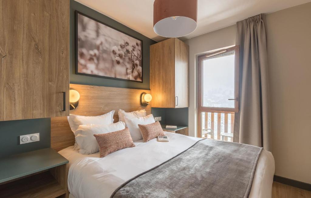 Residence Odalys LEcrin de Vars hotel pied des pistes