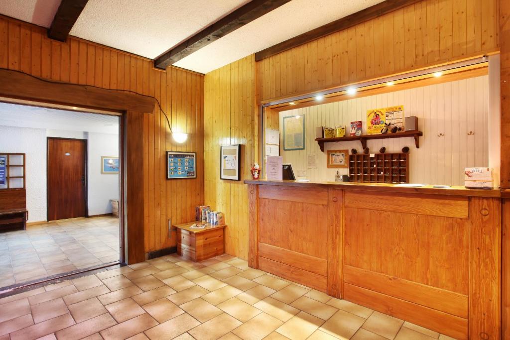 Residence Odalys Le Front de Neige hotel pied des pistes 17
