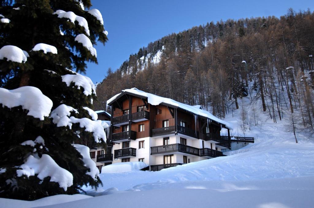 Residence Odalys Les Hauts du Rogoney hotel pied des pistes 15