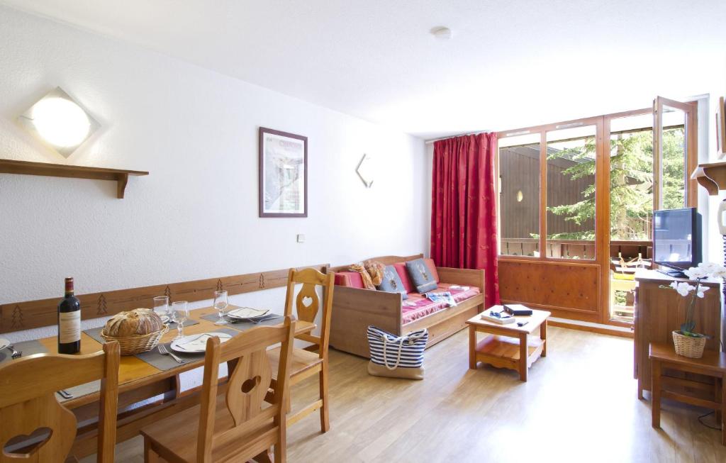 Residence Odalys Les Hauts du Rogoney hotel pied des pistes 4