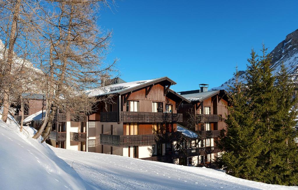 Residence Odalys Les Hauts du Rogoney hotel pied des pistes 5