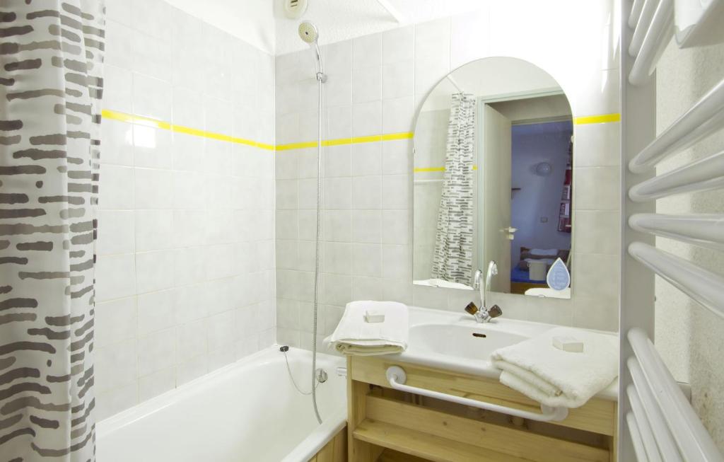 Residence Odalys Les Hauts du Rogoney hotel pied des pistes 7