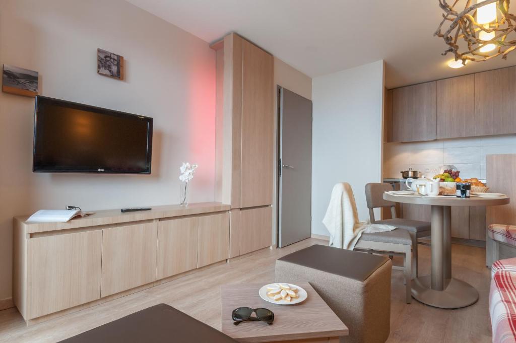 Residence Pierre Vacances Atria Crozats hotel pied des pistes 13