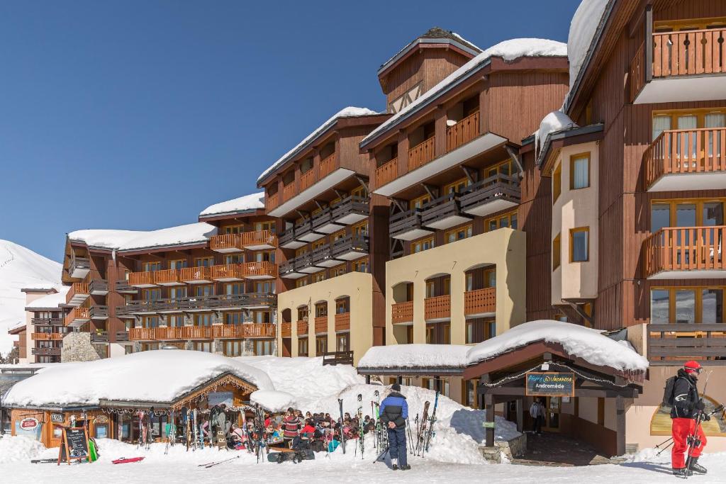 Residence Pierre Vacances Les Constellations hotel pied des pistes 13