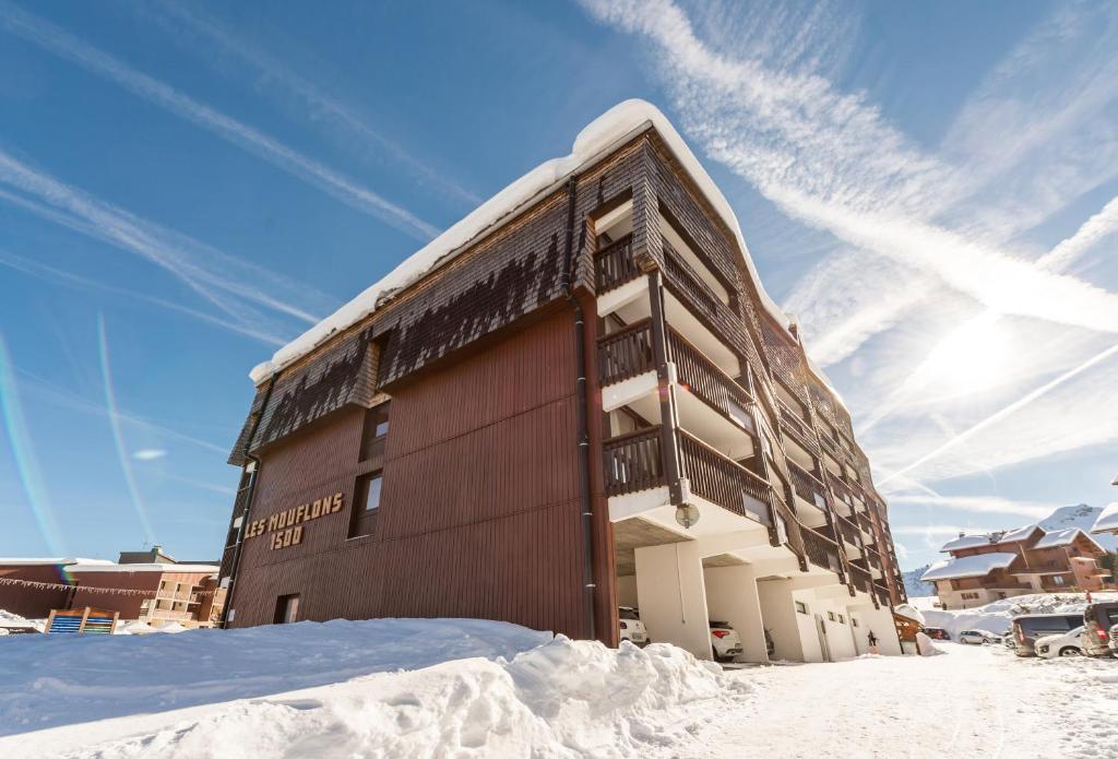Residence Pierre Vacances Les Mouflons I et II hotel pied des pistes 1