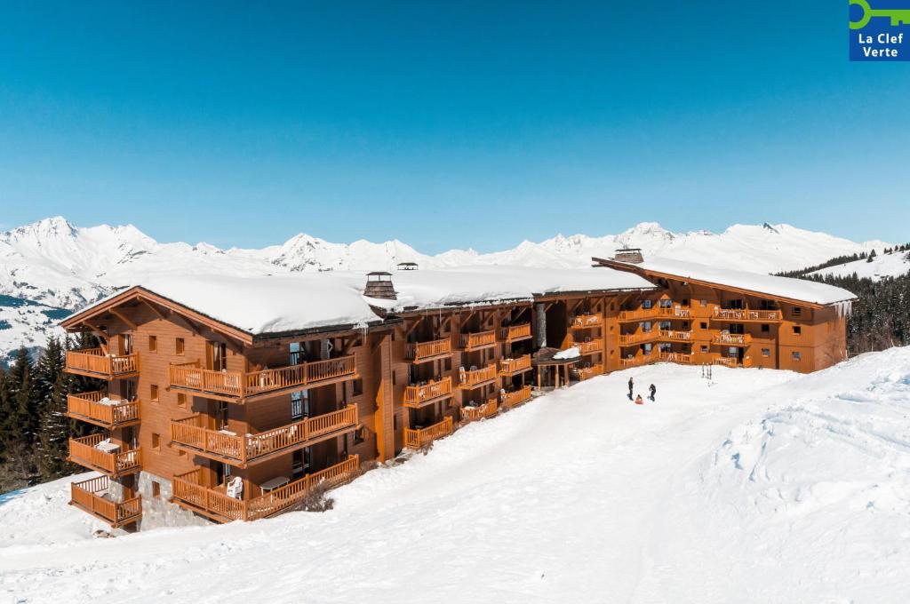Residence Pierre Vacances Premium Les Alpages de Chantel hotel pied des pistes 13