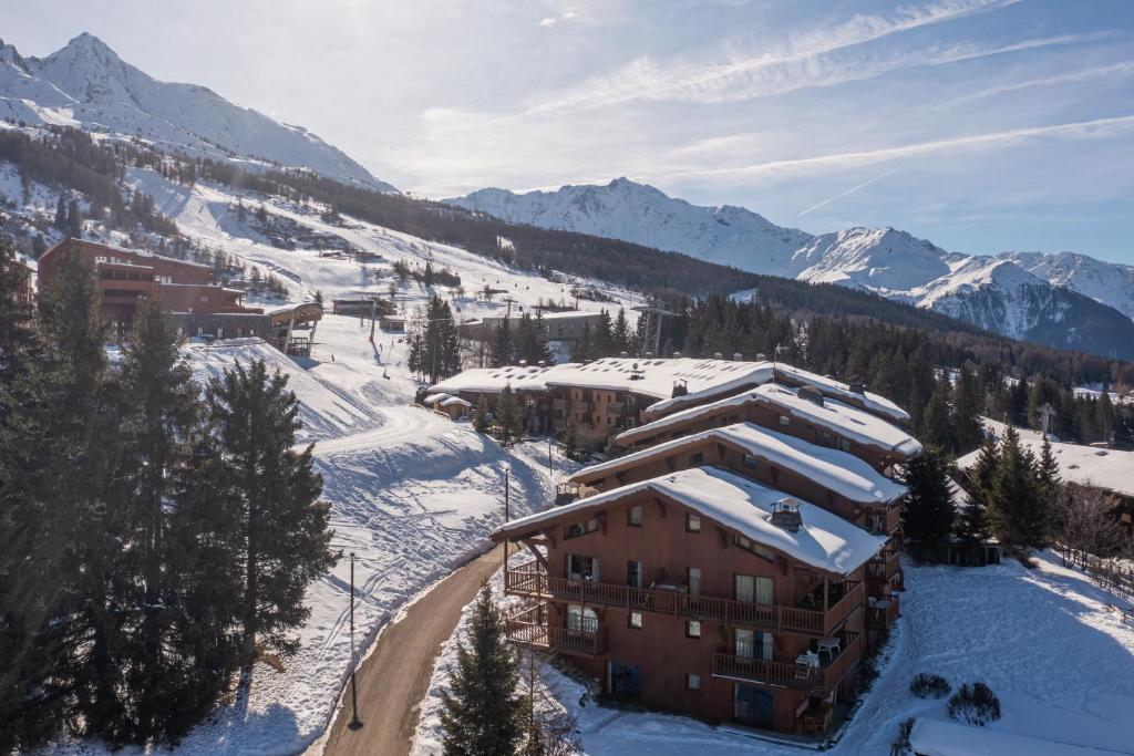 Residence Pierre Vacances Premium Les Alpages de Chantel hotel pied des pistes 9