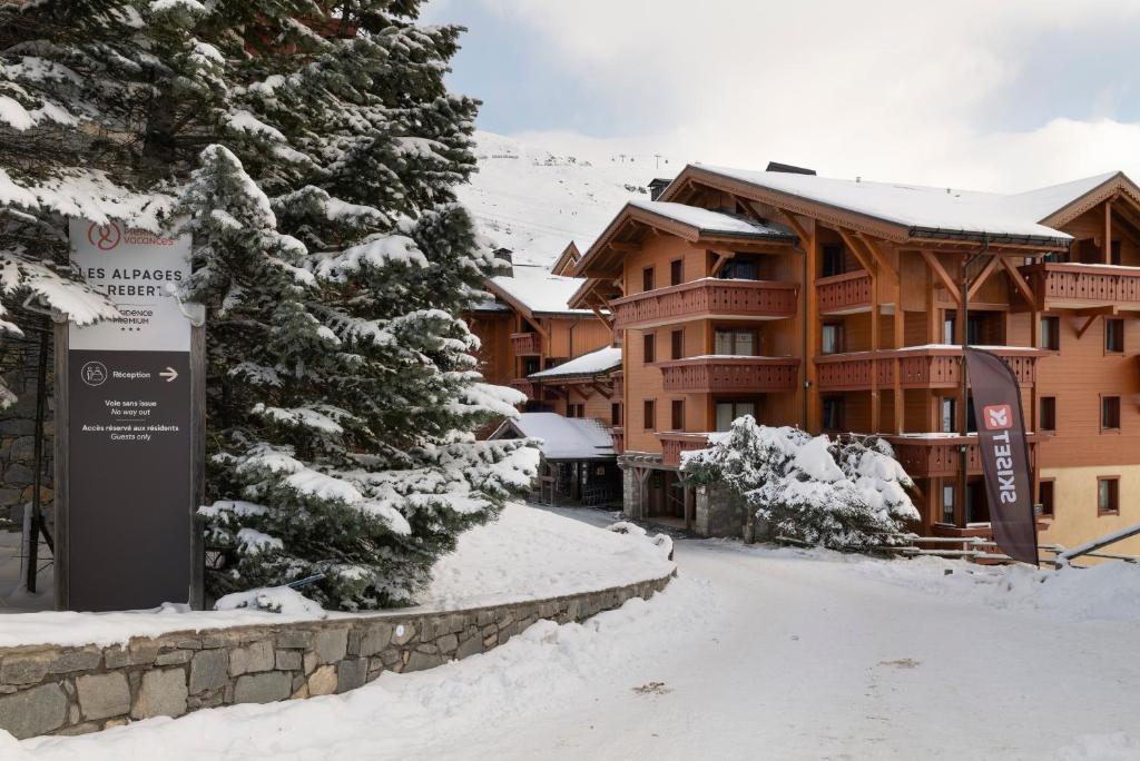 Residence Pierre Vacances Premium Les Alpages de Reberty hotel pied des pistes 7
