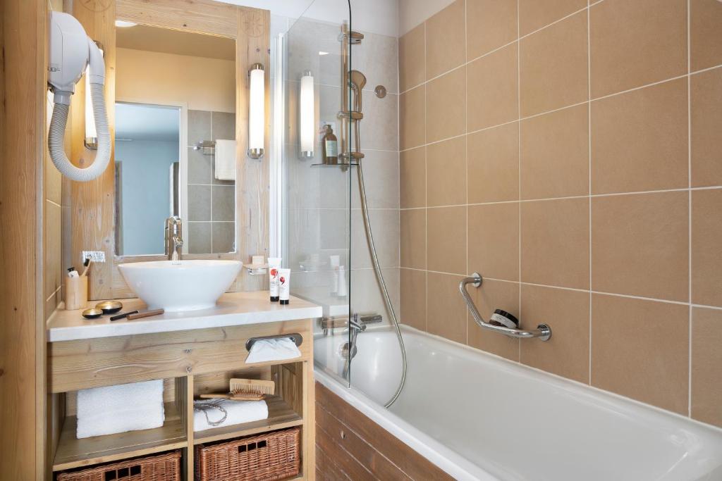 Residence Pierre Vacances Premium Les Terrasses dEos hotel pied des pistes 2