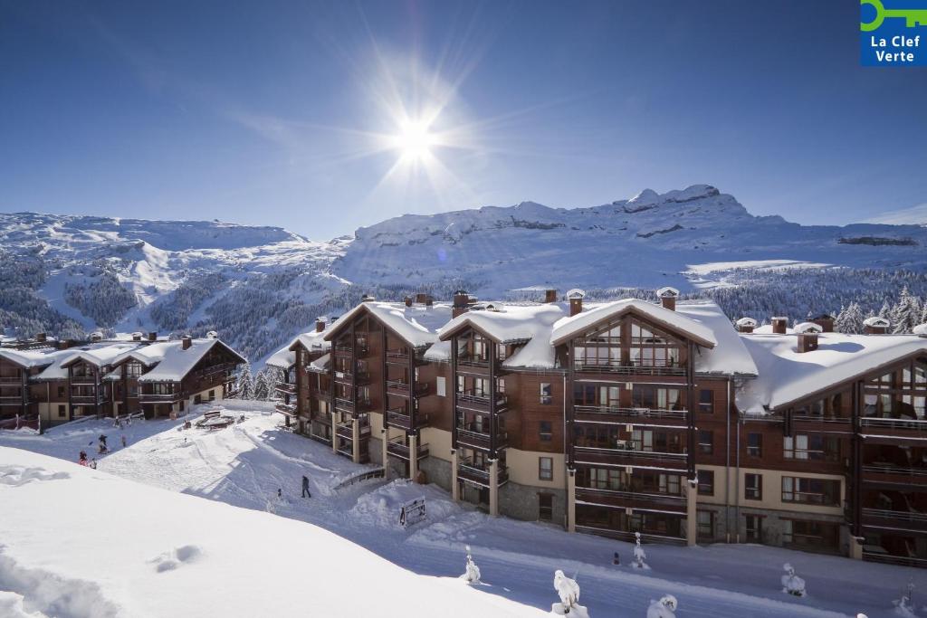 Residence Pierre Vacances Premium Les Terrasses dEos hotel pied des pistes 7