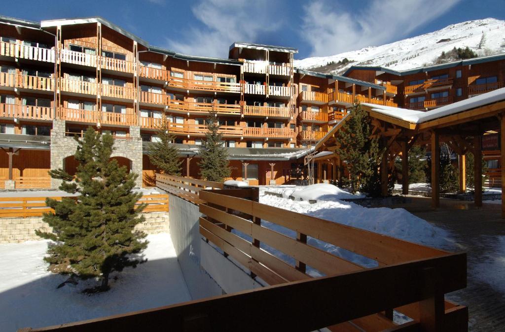 Residence Pierre Vacances Premium les Crets hotel pied des pistes 10