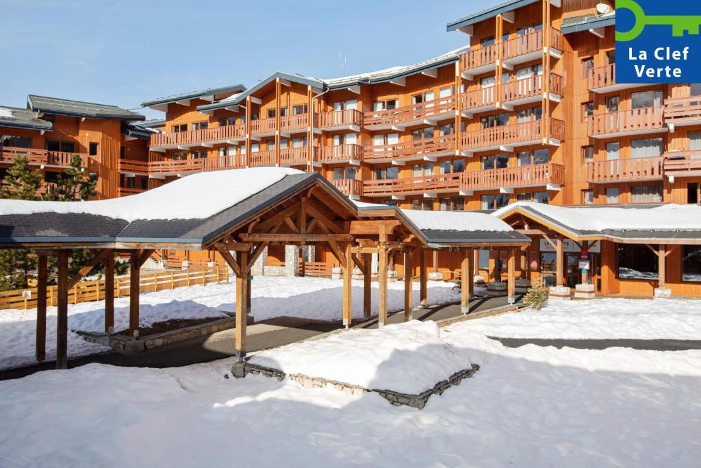 Residence Pierre Vacances Premium les Crets hotel pied des pistes 12