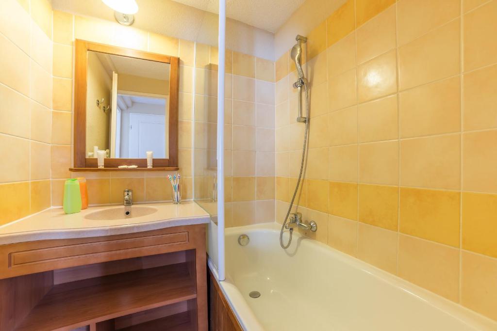Residence Pierre Vacances Pyrenees 2000 Le Sequoia hotel pied des pistes 2