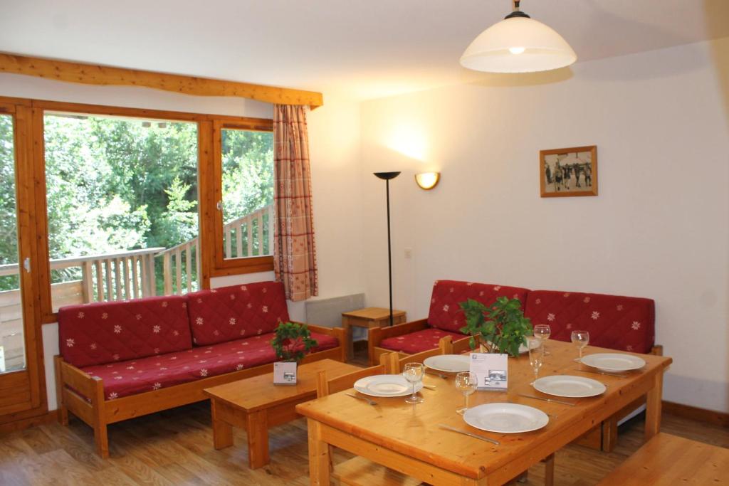Residence Saboia B13 Cles Blanches Courchevel hotel pied des pistes