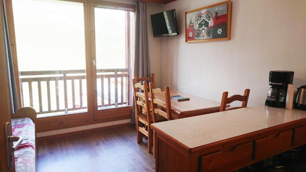 Residence Valmonts A Les Menuires appartement 2 pieces appartement pied des pistes 4