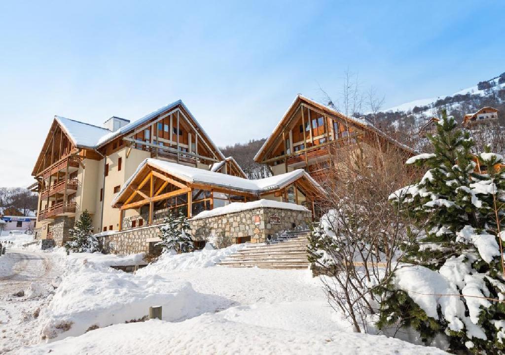 Residence les chalets du Galibier Piscine Sauna Hammam WIFI appartement pied des pistes