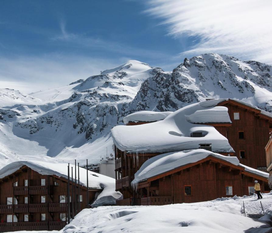 Residences Village Montana by Les Etincelles hotel pied des pistes 12
