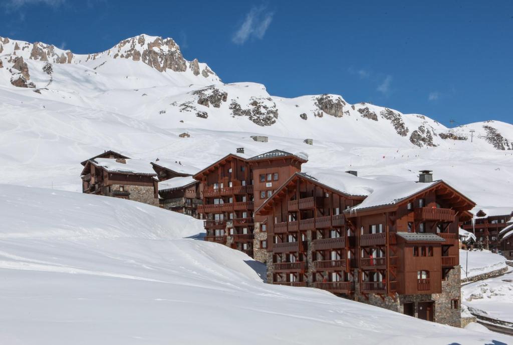 Residences Village Montana by Les Etincelles hotel pied des pistes 3